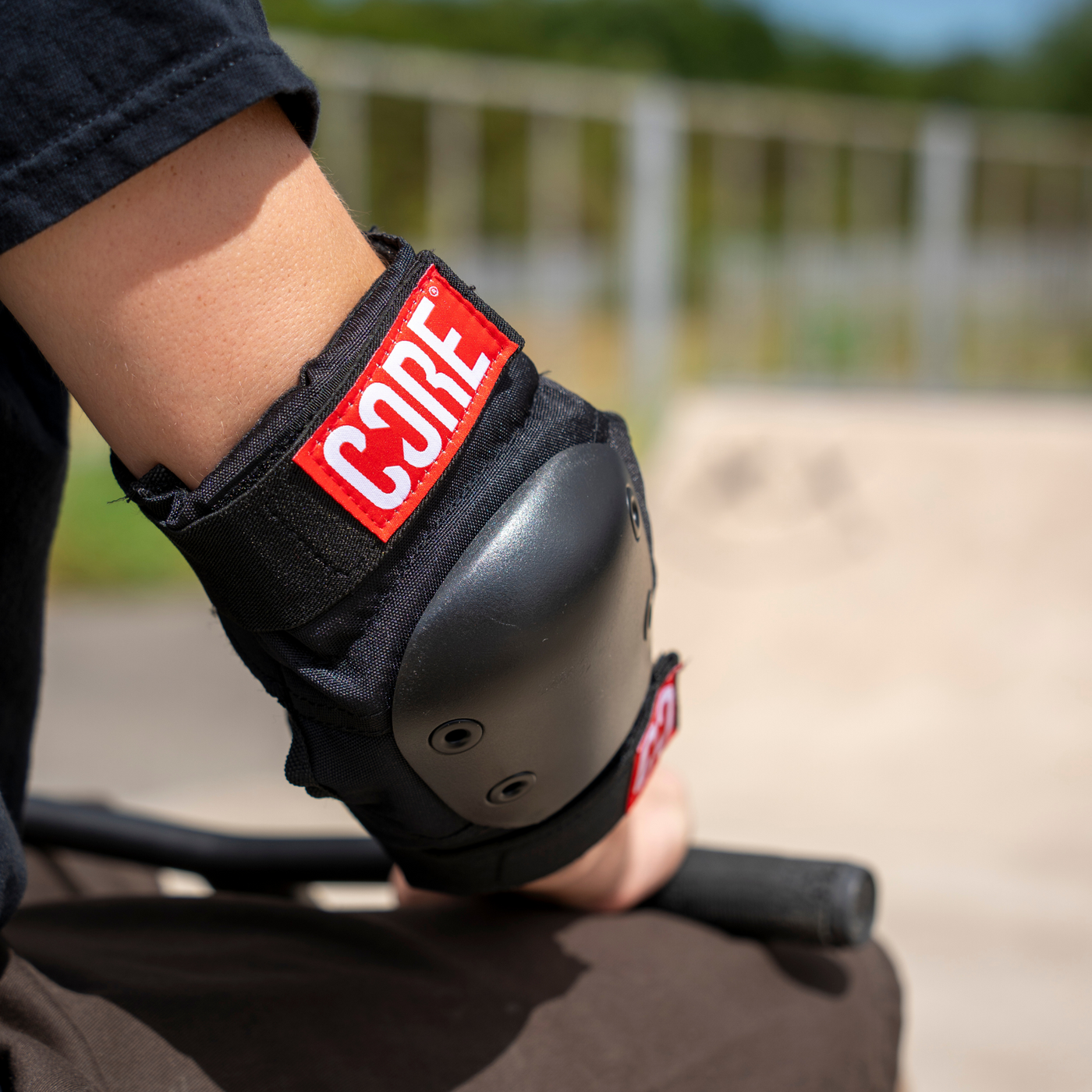 CORE Street Elbow Pad - Black/Red