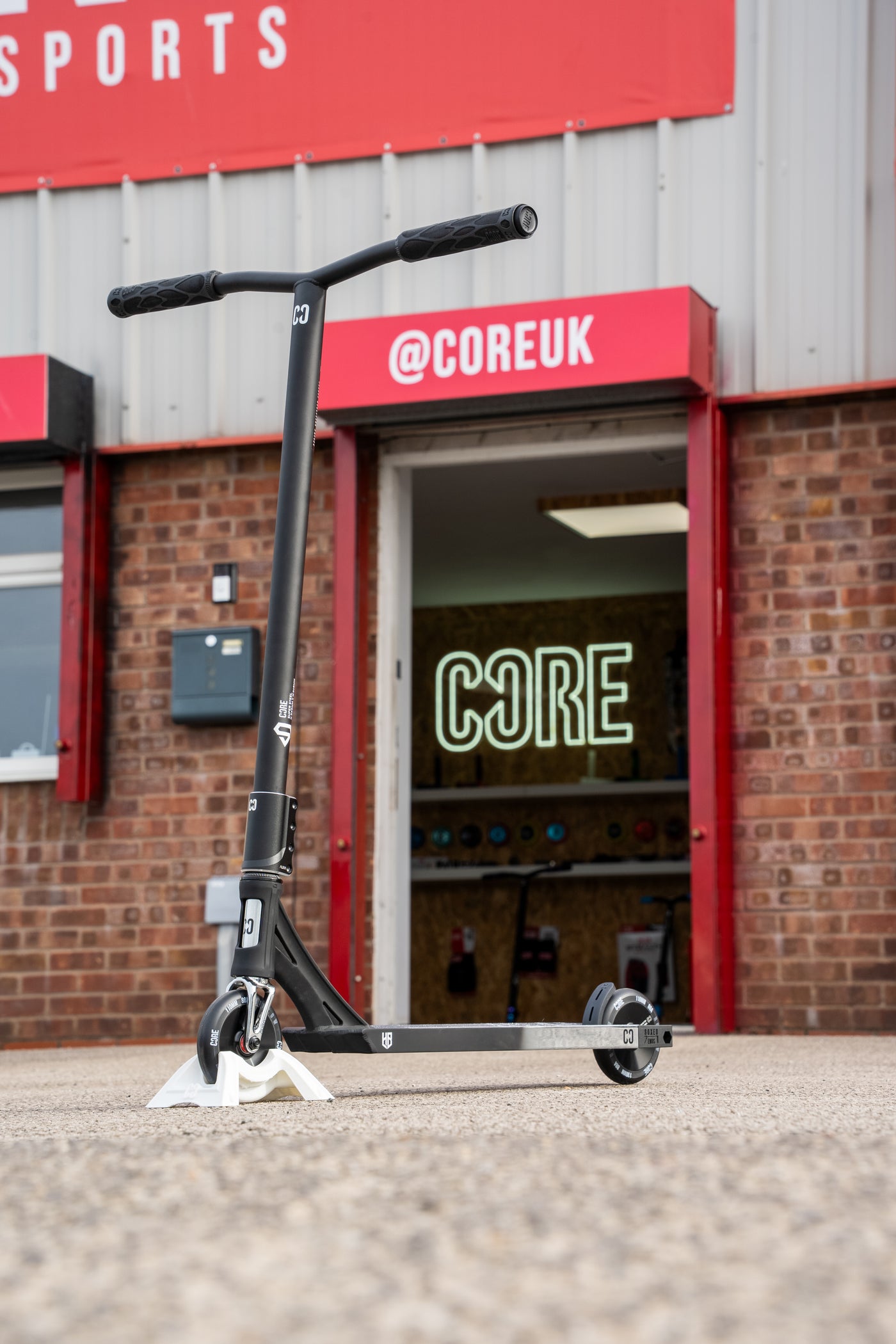 CORE Complete HALFBARZ Custom Stunt Scooter - Black/Chrome