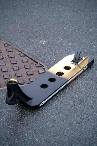 CORE CL1 Stunt Scooter Deck 5 x 19 - Black/Gold Split LE