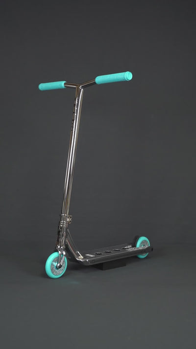 CORE CL1 Complete Stunt Scooter – Chrome/Teal