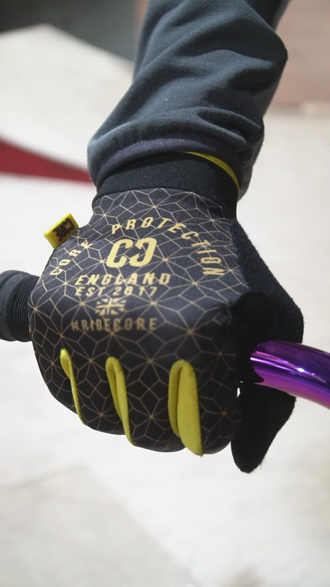 CORE Protection BMX Gloves SR Black Gold Geo I Bike Gloves Video