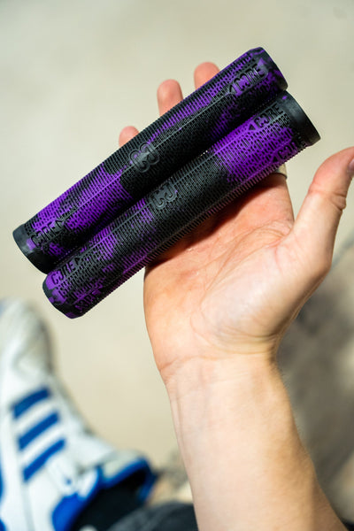 CORE Skinny Boy Scooter Handlebar Grips 170mm Purple/Black I Scooter Grips Duo Product