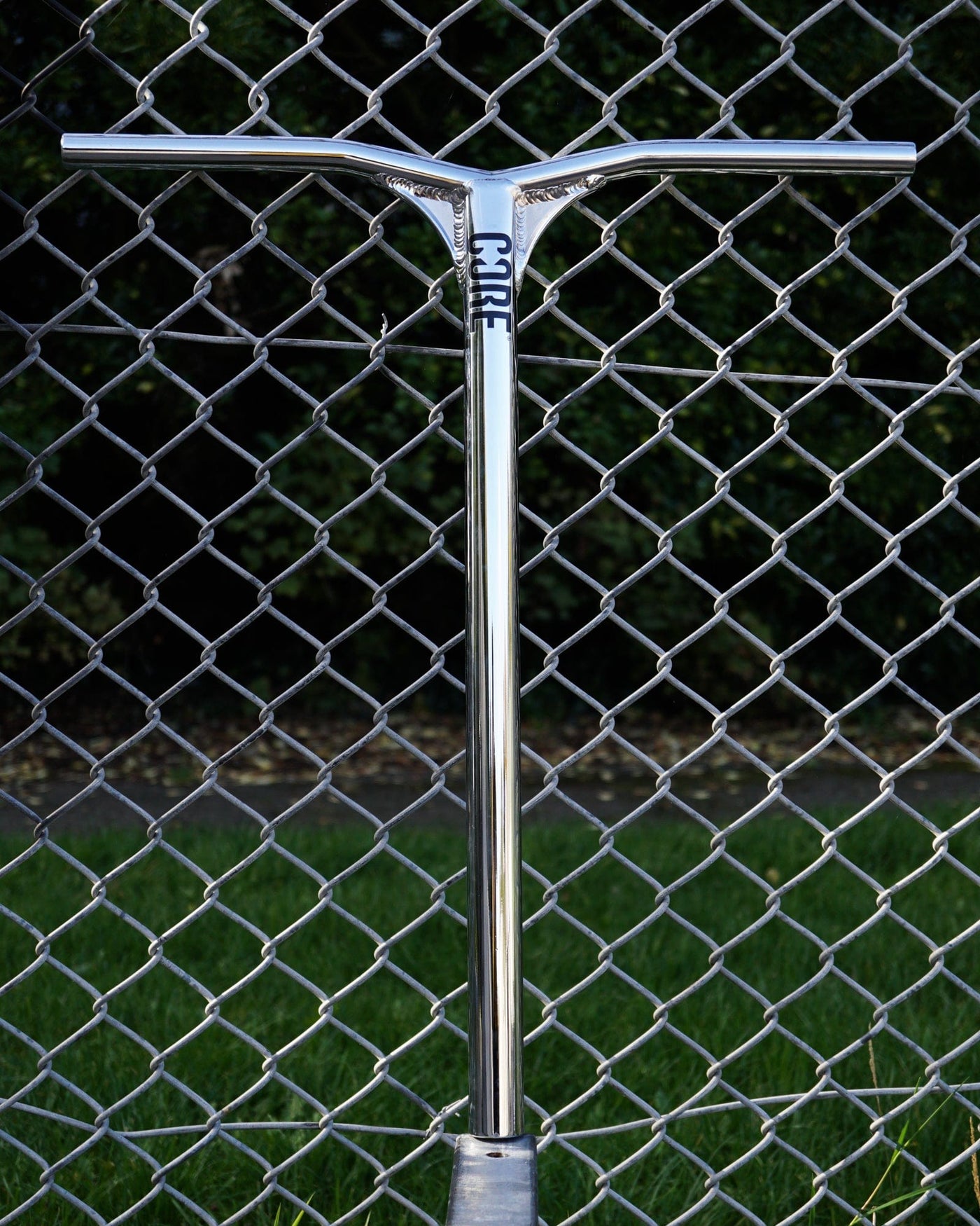 CORE SL Scooter Bar IHC Aluminium 620mm Chrome I Scooter Bars Zoomed Out Leaning
